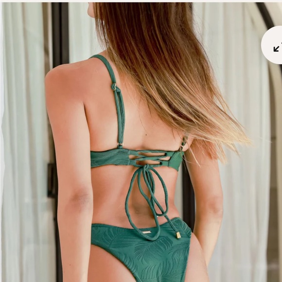 Costa Rica bikini top - Picture 3 of 6